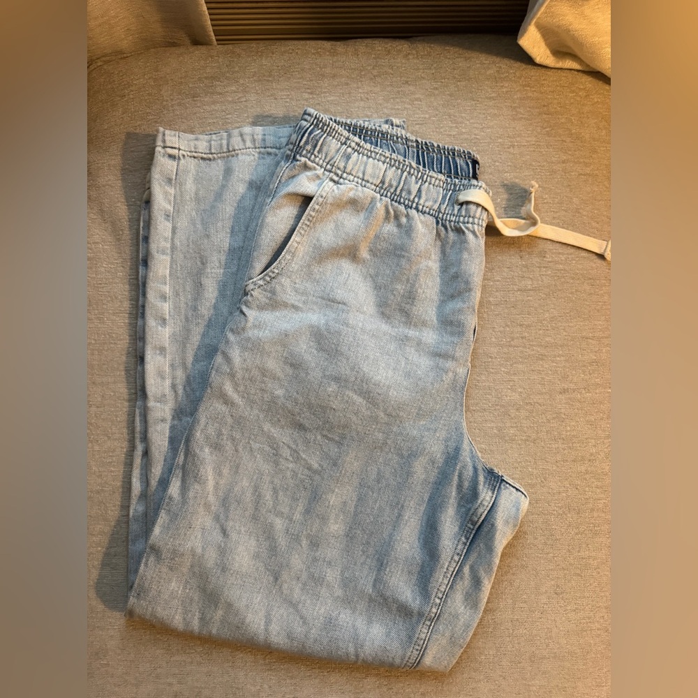 GAP Denim High-Rise Joggers in Light Blue